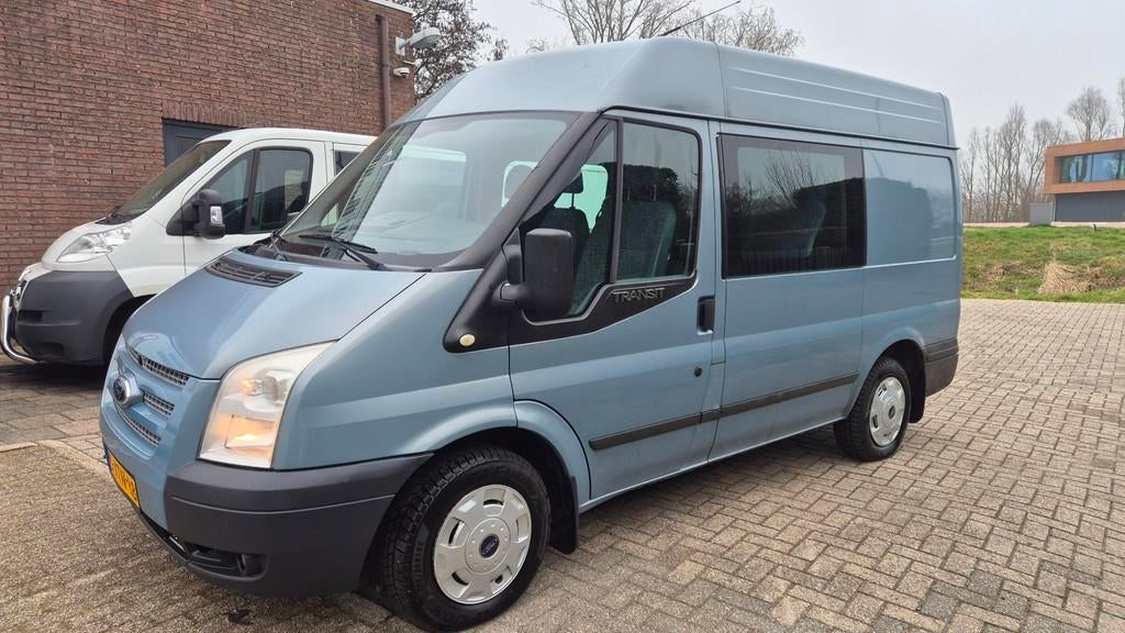 Ford Transit 260S 2.2 TDCI Ambiente DC rolstoel bus, Auto's, Bestelauto's, Voorwielaandrijving, Euro 5, 125 pk, Gebruikt