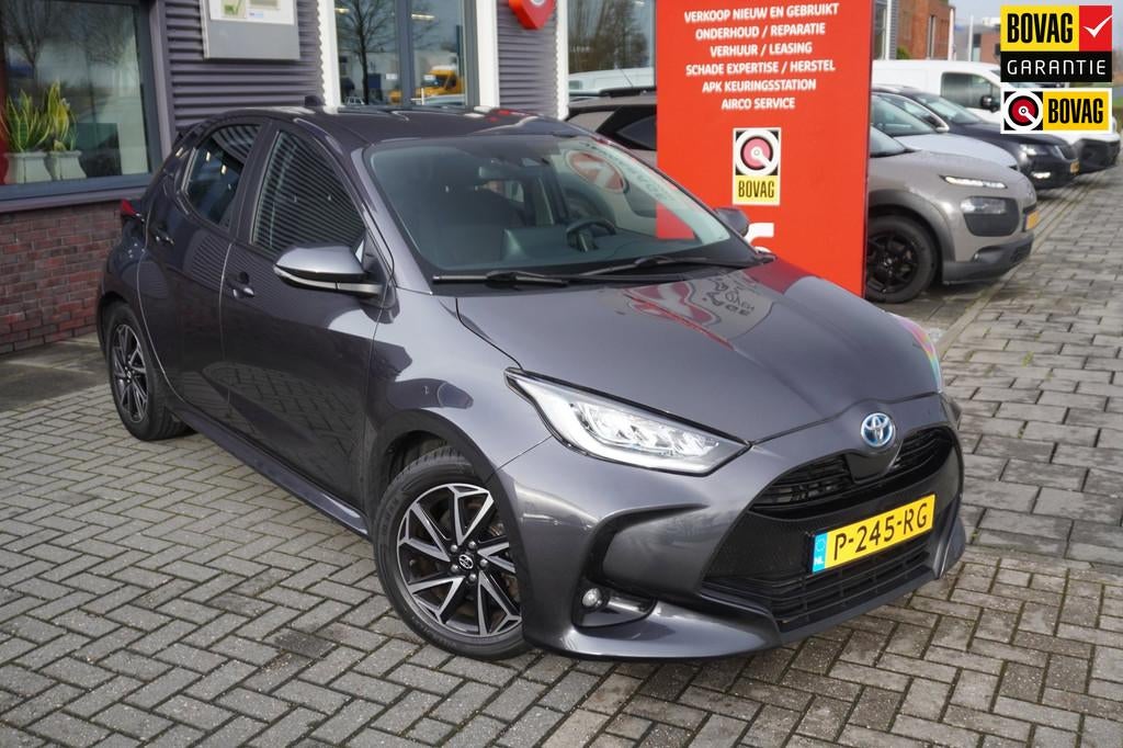 Toyota Yaris 1.5 Hybrid Dynamic / ACC / Camera / Carplay / C, 450 kg, 49 €/maand, Bedrijf, 93 pk