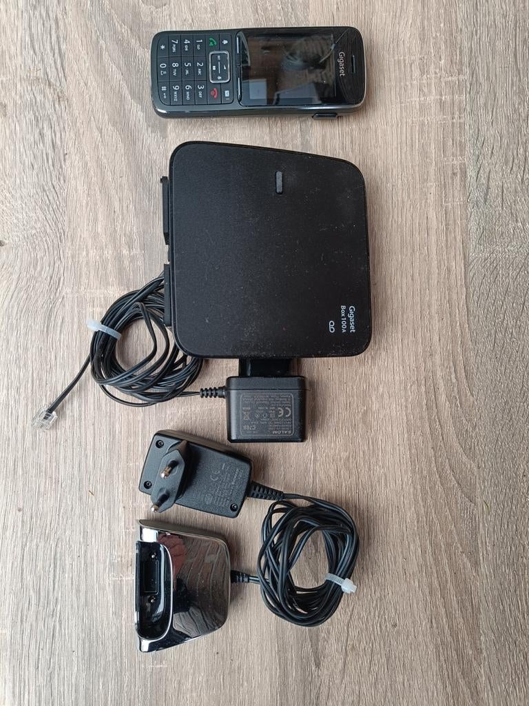 Gigaset Box 100A met handset en lader, Ophalen of Verzenden, Gebruikt, 1 handset