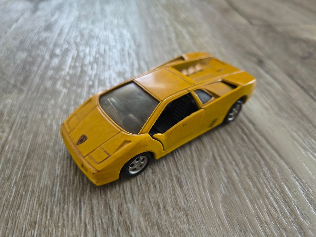 Maisto Shell - Gele Lamborghini Diablo 1/40 schaalmodel., Hobby en Vrije tijd, Modelauto's | Overige schalen, Gebruikt, Auto, Onb