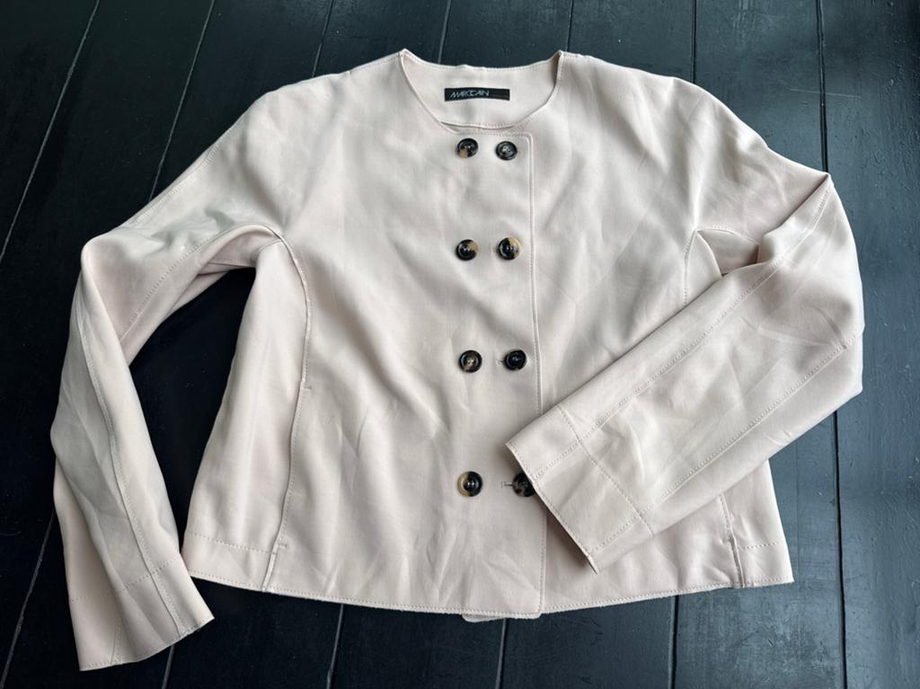 Prachtig zandkleurig jasje Marc Cain maat 36/38, Kleding | Dames, Ophalen of Verzenden, Zo goed als nieuw, Maat 36 (S), Beige