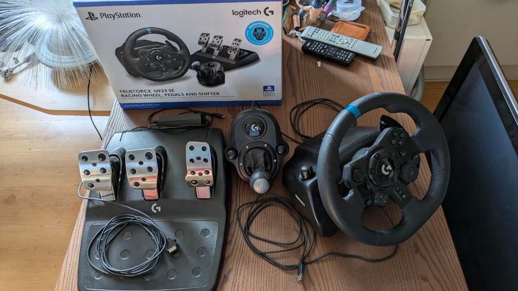 Complete Sim race set inclusief Televisie!, Spelcomputers en Games, Spelcomputers | Overige, Zo goed als nieuw, Overige merken