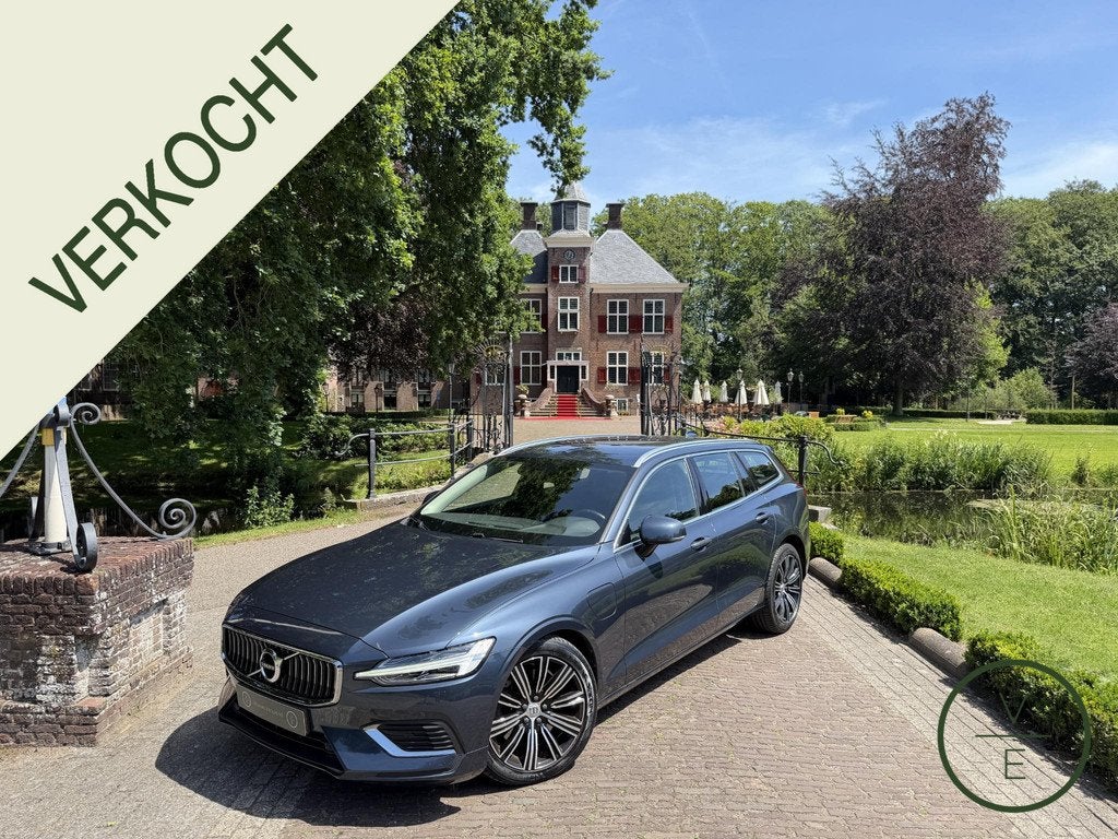Volvo V60 2.0 T6 Twin Engine AWD Inscription | Pilot Assist, Auto's, Volvo, Gebruikt, Euro 6, 4 cilinders, Blauw