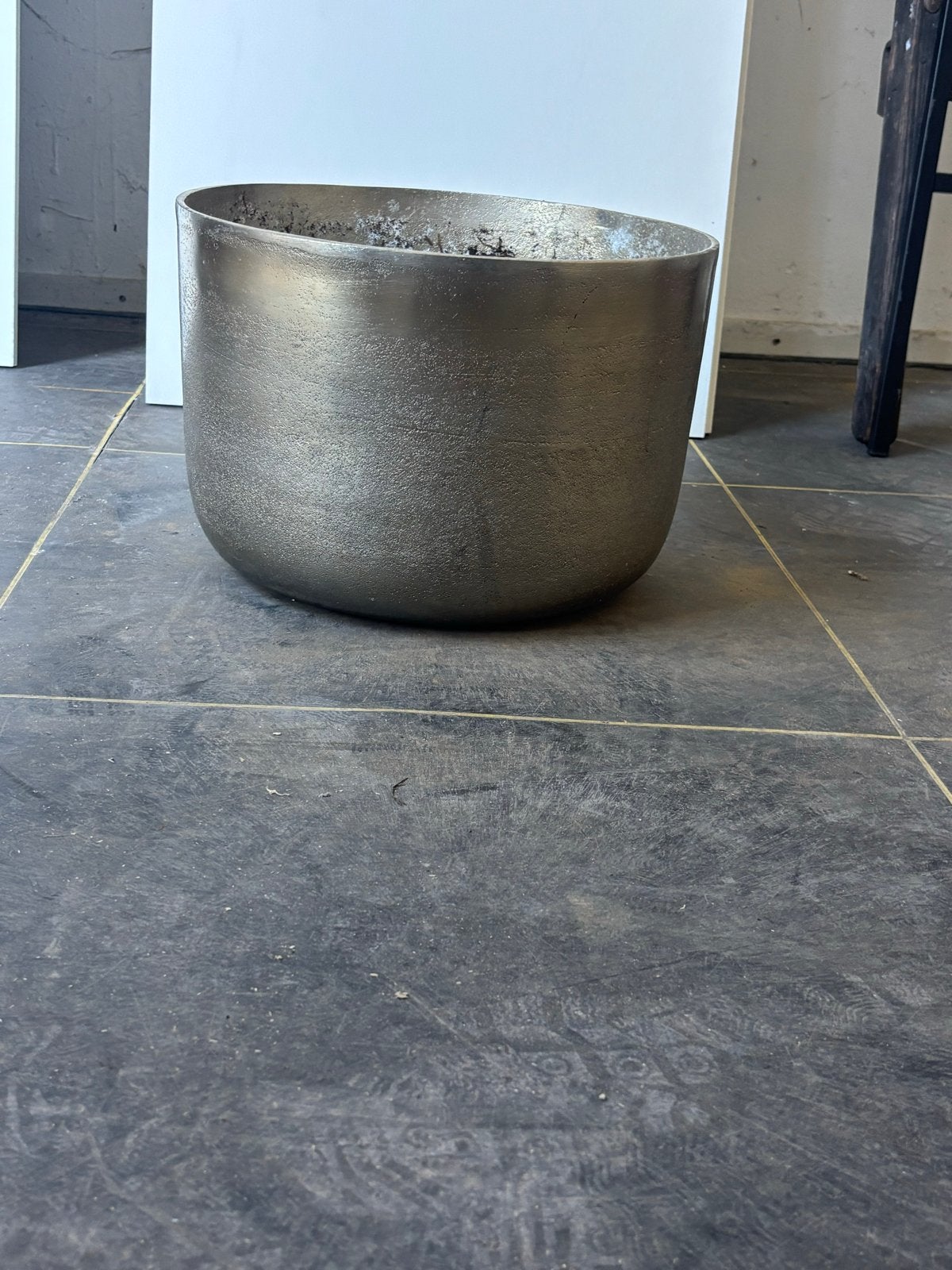 Gouden bloempot, 22 cm hoog, 33 cm diameter, Gebruikt, Rond, Binnen, Minder dan 40 cm
