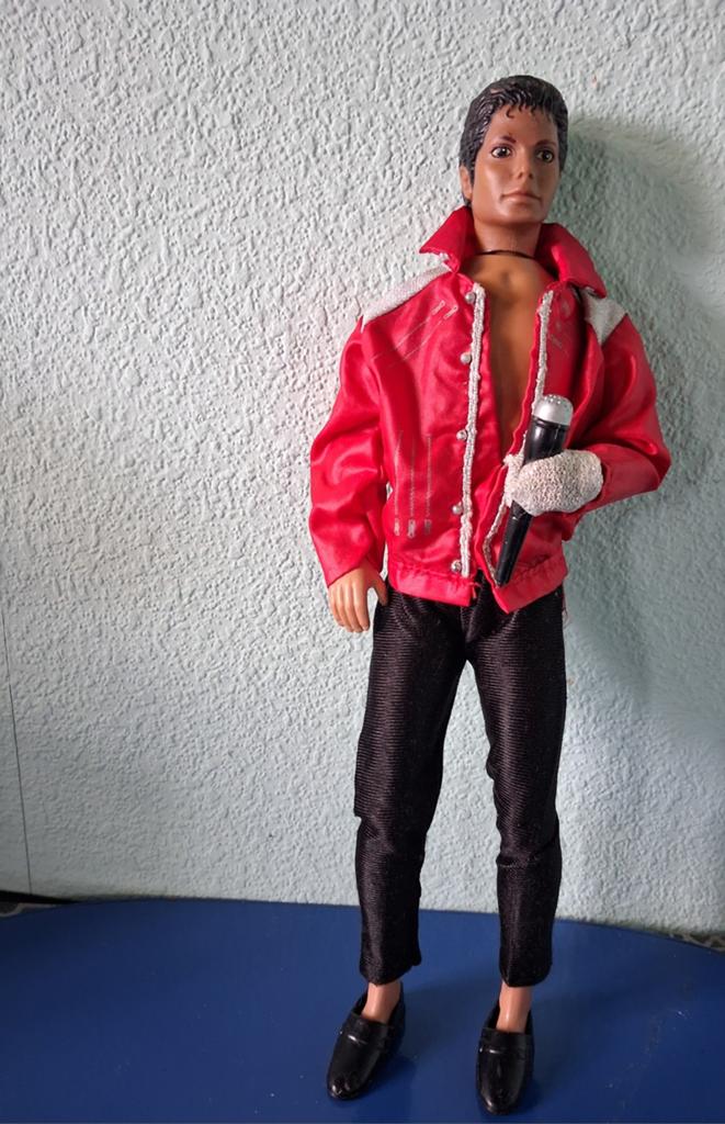 MICHAEL JACKSON barbiepop uit 1984 met originele kleren, Ophalen of Verzenden, Gebruikt, Pop