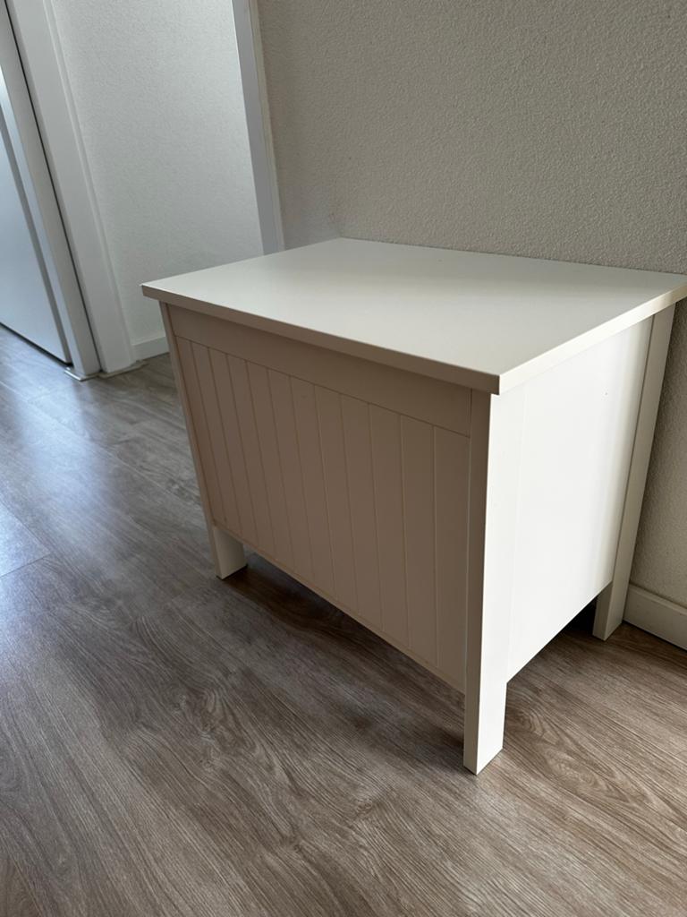 Witte opbergbank / speelgoedkist, Ophalen, Gebruikt, 50 tot 100 cm, 75 tot 100 cm