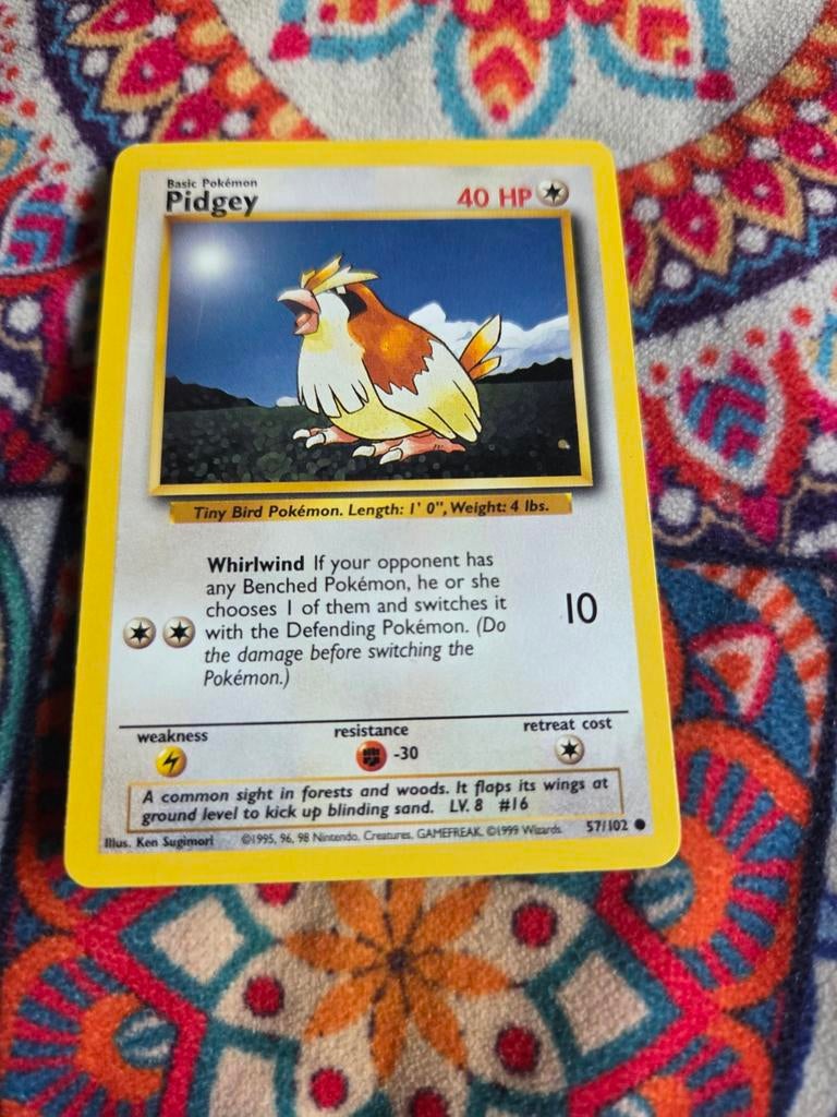 Pokemon kaarten pidgey, Ophalen of Verzenden, Gebruikt, Losse kaart, Foil