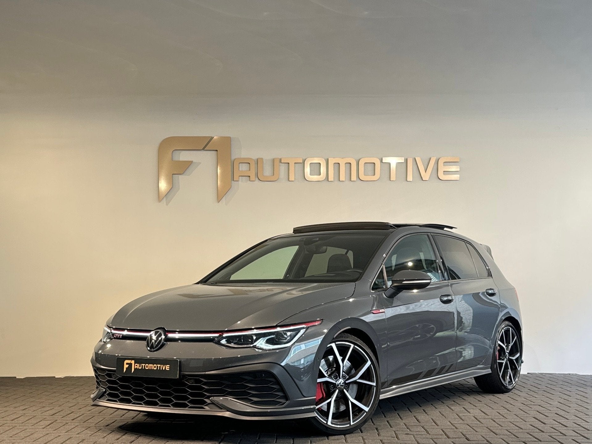 Volkswagen Golf 2.0 TSI GTI Pano|BTW|H/K|HuD|Nürburgring|Do, Gebruikt, Euro 6, 4 cilinders, 1984 cc