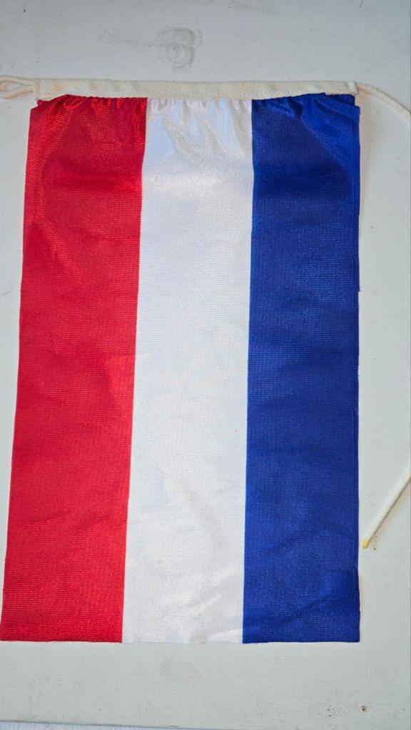 150 Nederlandse vlaggen 23x38 cm., Verzenden, Nieuw