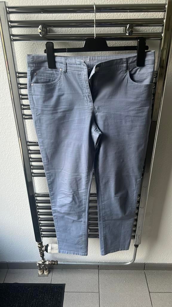 Mooie blauwe broek van Canda maat 40., Ophalen of Verzenden, Zo goed als nieuw, Blauw, W30 - W32 (confectie 38/40)
