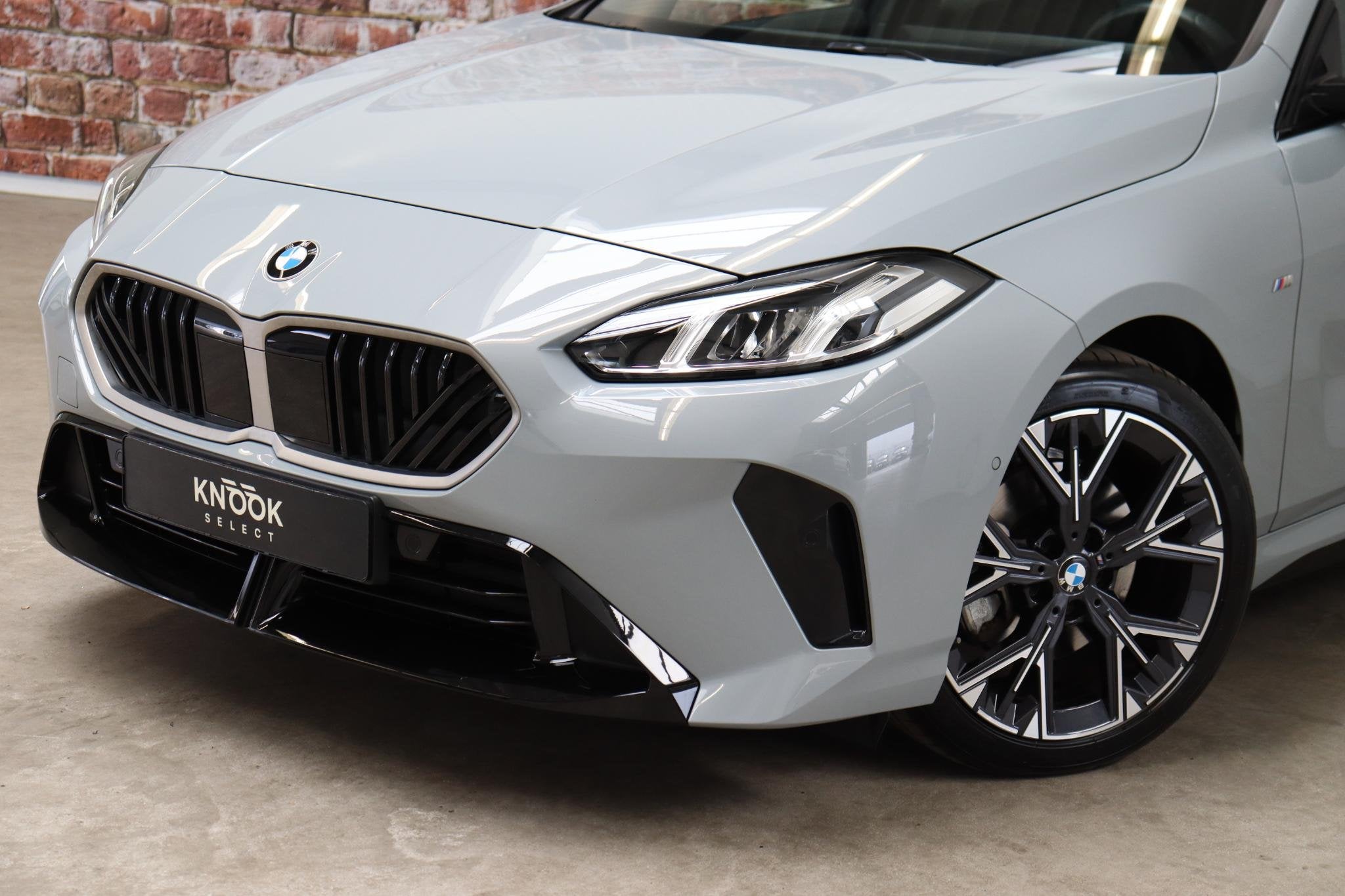 BMW 1-serie 120i High Executive M Sport Pakket Automaat / Ad, Auto's, Gebruikt, Lichtsensor, Origineel Nederlands, Bedrijf
