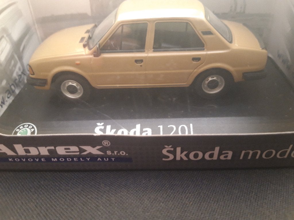 Skoda 120 L lichtbruin Abrex 1:43, Ophalen of Verzenden, Zo goed als nieuw, Auto, Overige merken