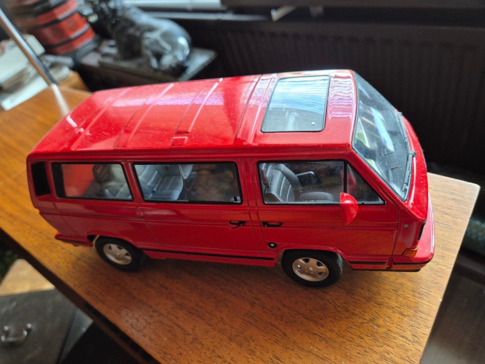 Volkswagen T3 Redstar modelauto, Ophalen of Verzenden