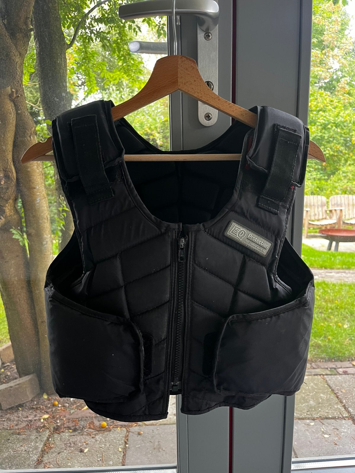 EQ body protector, Gebruikt, Kinderen, Ophalen of Verzenden, Sneldrogend