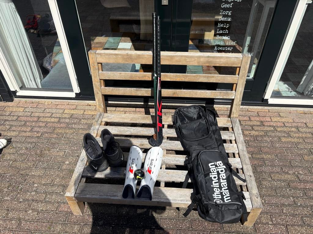 Complete hockey set: stick, schoenen, scheenbeschermers, tas, Ophalen, Zo goed als nieuw, Stick