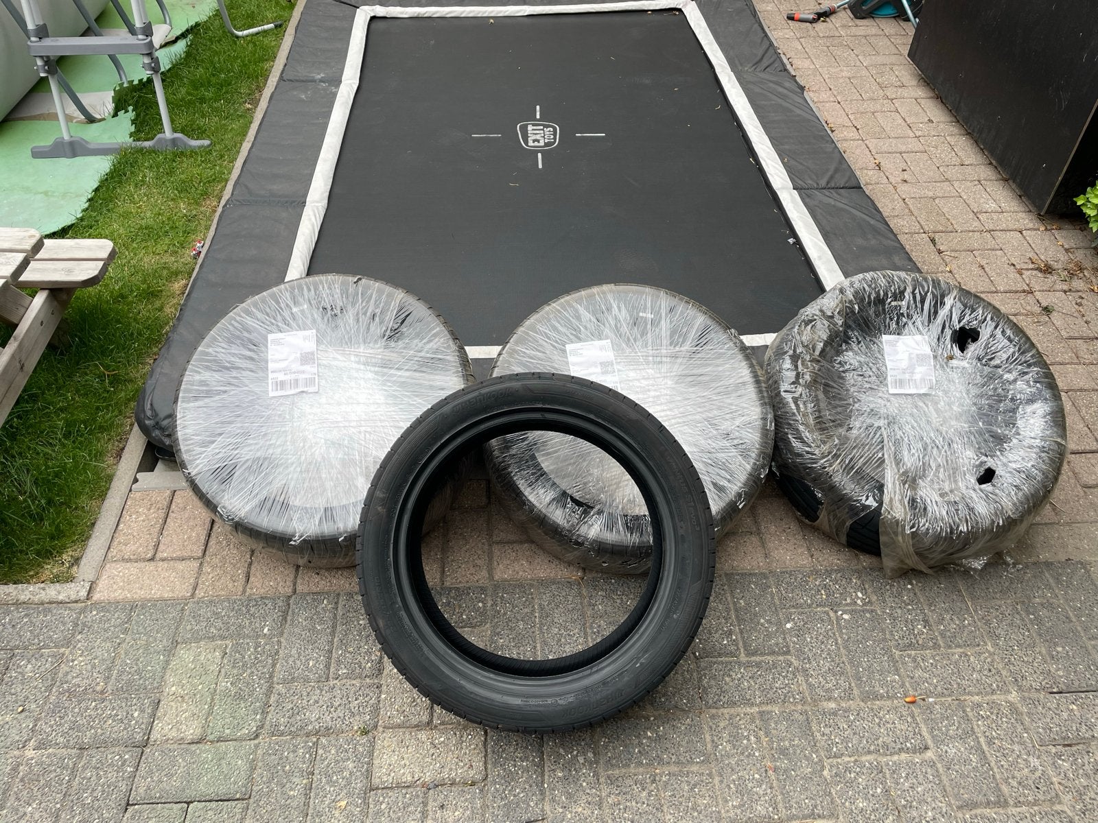 Nieuwe Hankook Ventus S1 evo3 banden 225/45-18 (DOT 0126), Auto-onderdelen, Banden en Velgen, Ophalen, 18 inch, Nieuw, Band(en)
