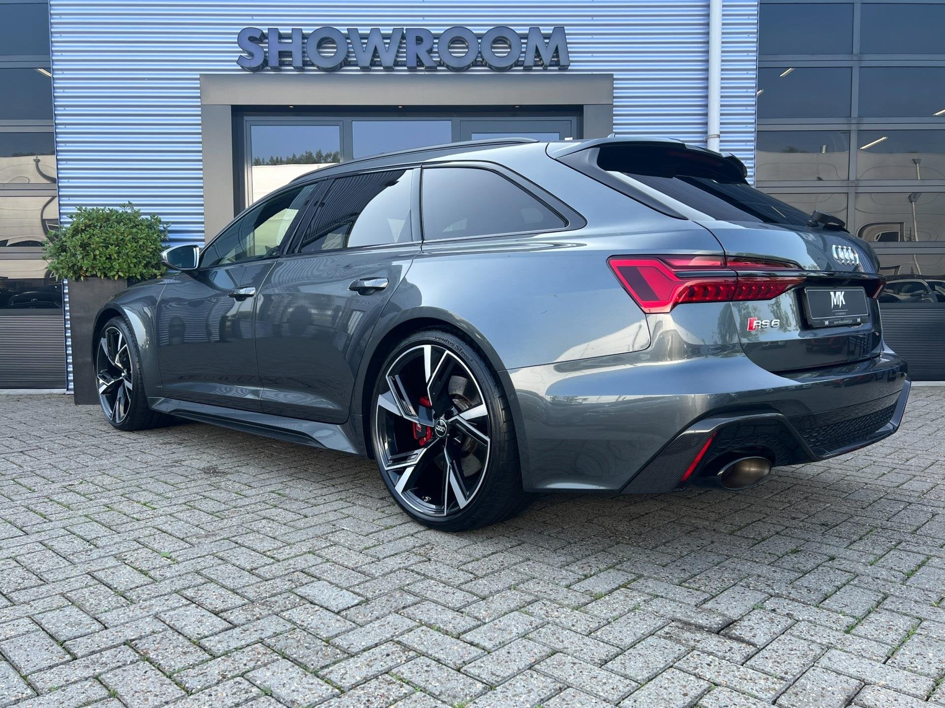 Audi RS6 Quattro|Pano|Head-up|Carbon|B&O, Auto's, Audi, Automaat, Gebruikt, 600 pk, RS6