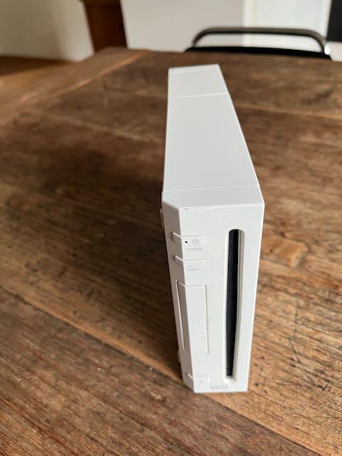 Wii compleet + Balance Board + spellen, Ophalen, Zo goed als nieuw, Met 2 controllers, Met games
