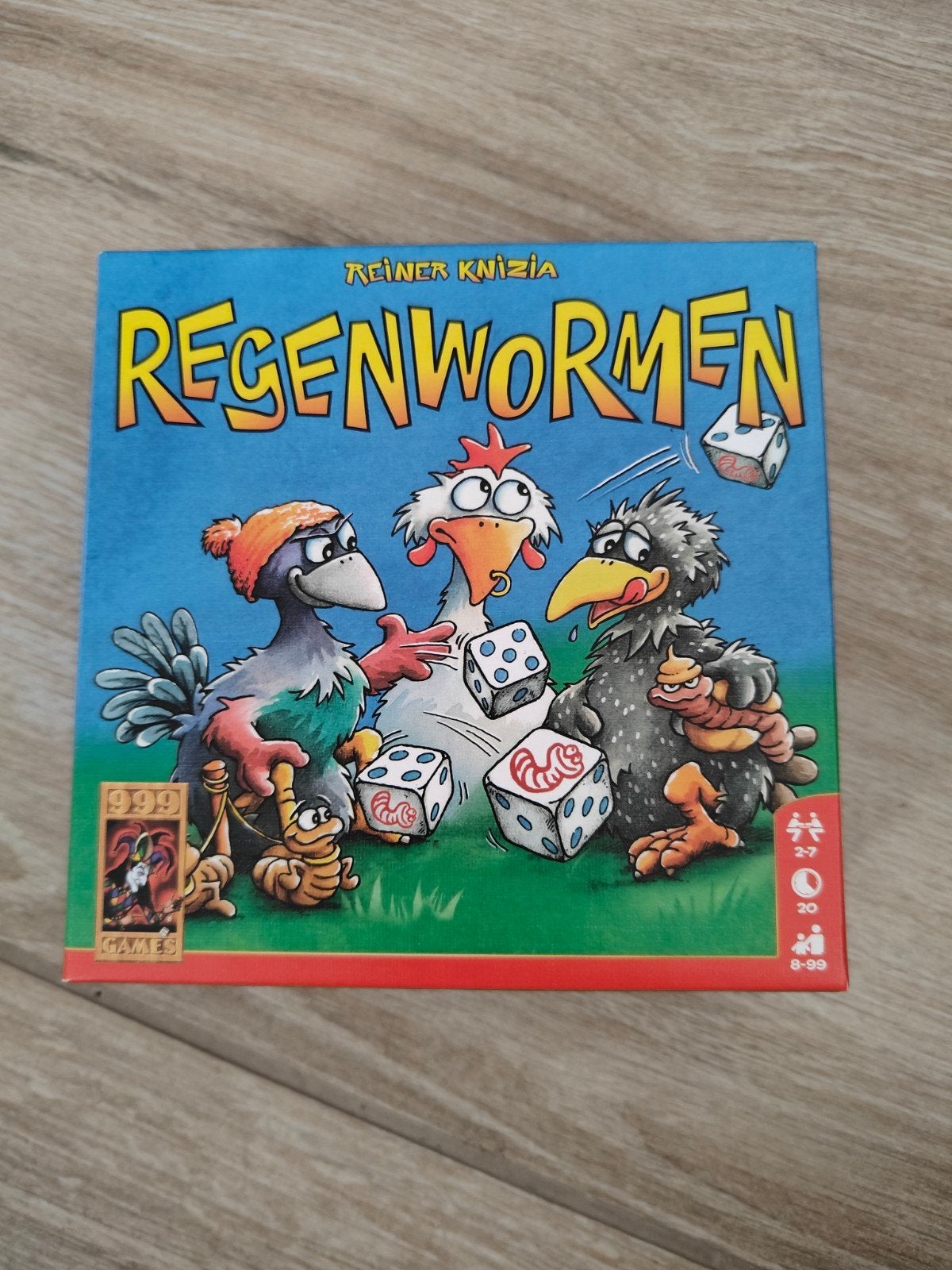 Regenwormen - Het leuke dobbelspel voor jong en oud!, Drie of vier spelers, Ophalen of Verzenden, Zo goed als nieuw, 999 Games