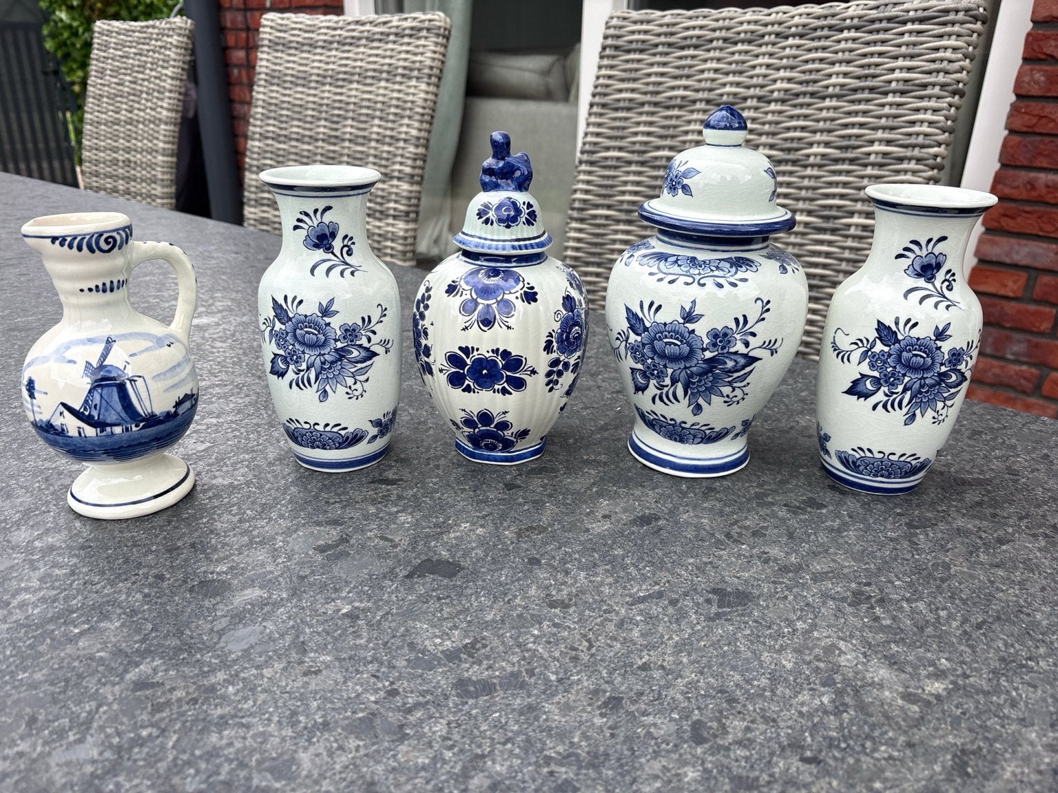 Set van 5 Delfts Blauw vazen en kruikje - Handwerk Holland, Ophalen of Verzenden