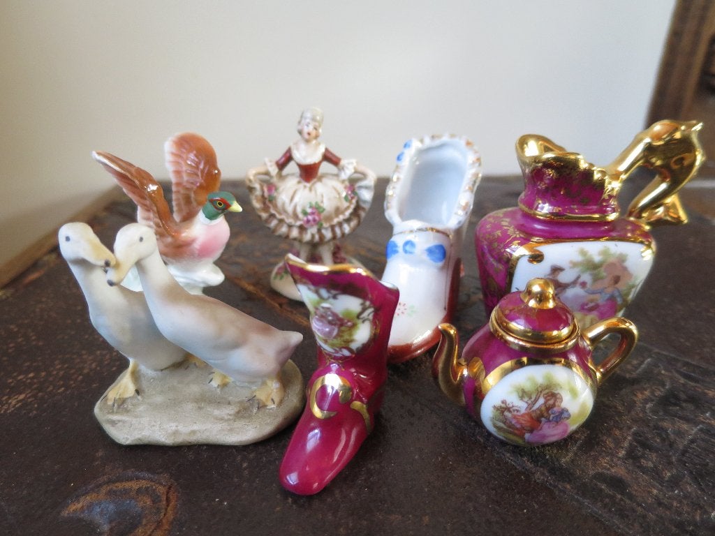 7 MOOIE PORSELEINEN BEELDJES CIRCA 6 CM, Antiek en Kunst, Antiek | Porselein, Ophalen of Verzenden