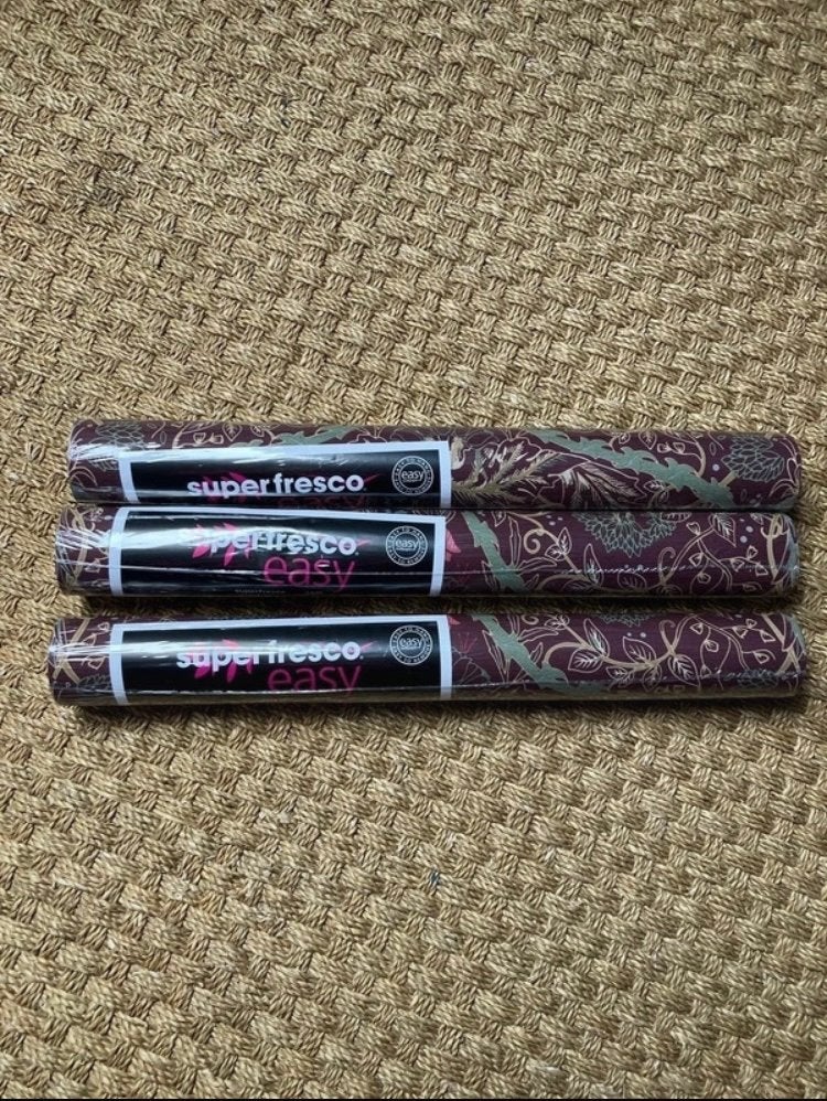 Superfresco Easy Lauri Burgundy Vliesbehang, Bloemen, Ophalen of Verzenden, Klassiek, Vliesbehang