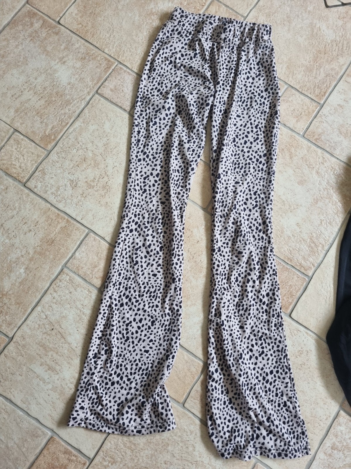 Nieuwe creme zwarte flaire legging s 36, Zwart, Nieuw, Ophalen of Verzenden, Maat 36 (S)
