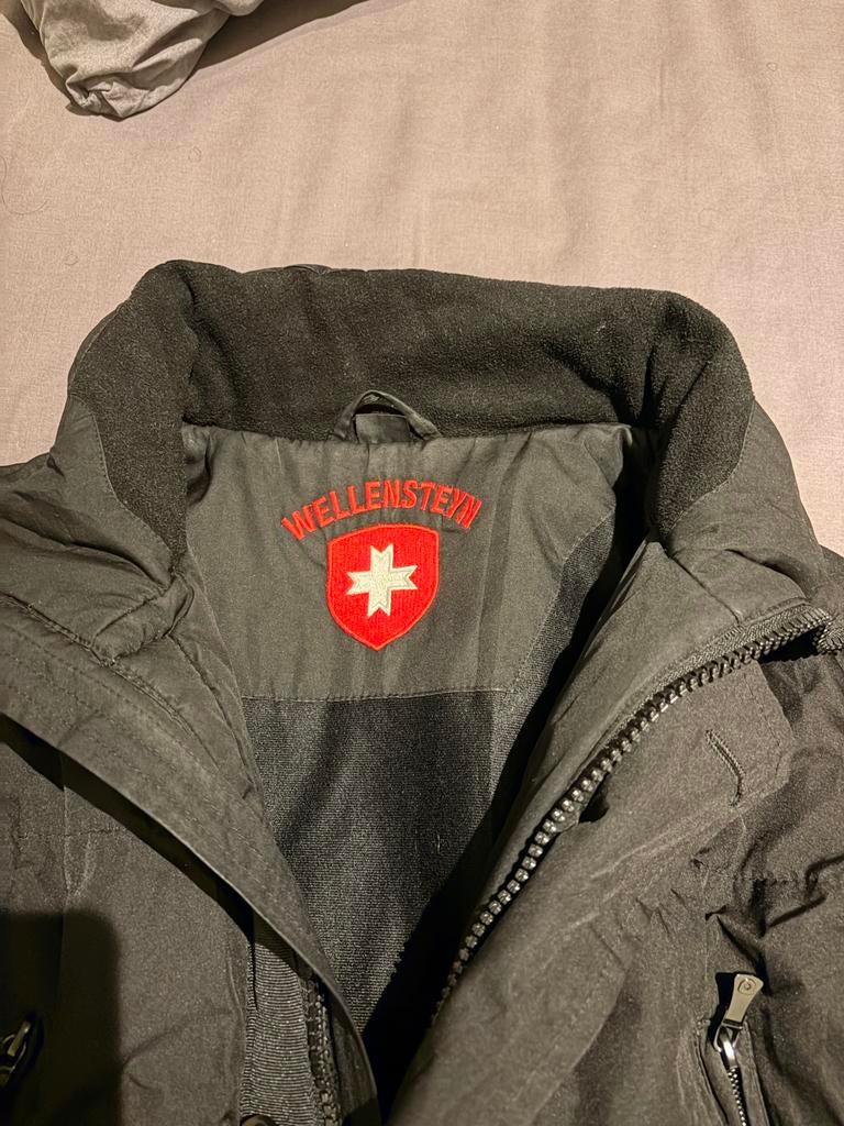 Wellensteyn jas wintersport ski jack met bontkraag, Kleding | Heren, Wintersportkleding, Gedragen, Jack, Maat 48/50 (M), Ophalen of Verzenden