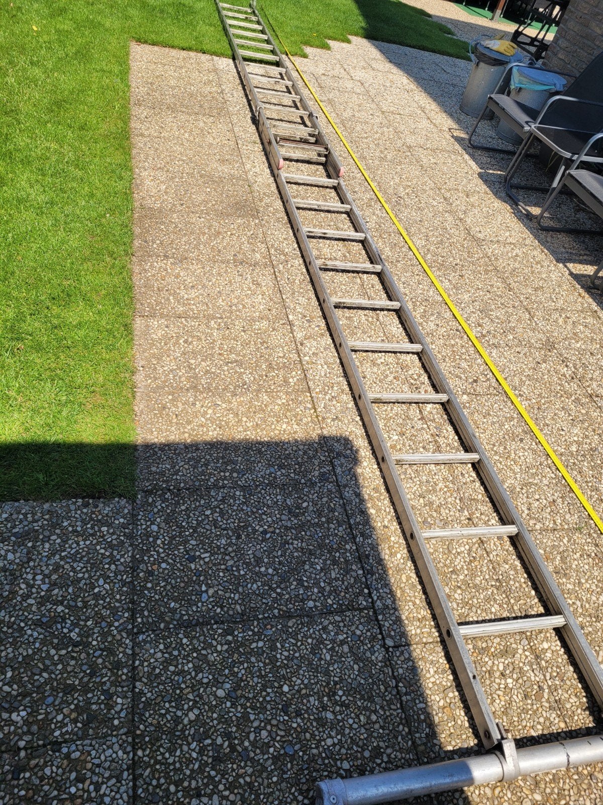 2 delige aluminium ladder, Doe-het-zelf en Verbouw, Ladders en Trappen, Ophalen, Gebruikt, 4 meter of meer