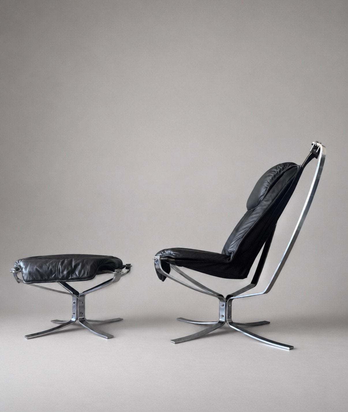 Vintage Falcon Lounge Chair & Ottoman, Sigurd Resell, Chrome, Huis en Inrichting, Fauteuils, Ophalen, -, -, Leer