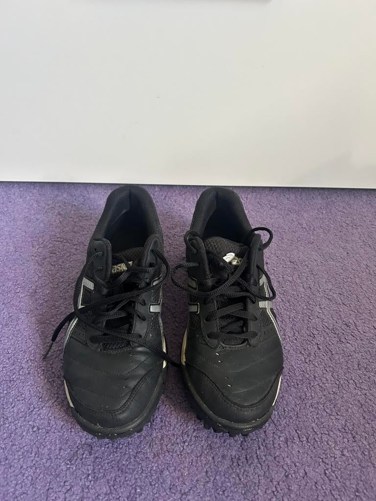 Kunstgras asics schoenen maat 37, Ophalen of Verzenden, Zo goed als nieuw, Schoenen