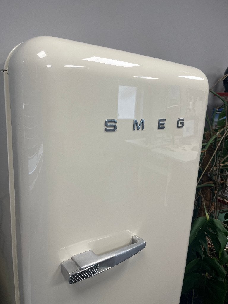 Smeg koelkast, middelhoog model creme - OPKNAPPER, Witgoed en Apparatuur, Koelkasten en IJskasten, Ophalen, 150 tot 200 liter