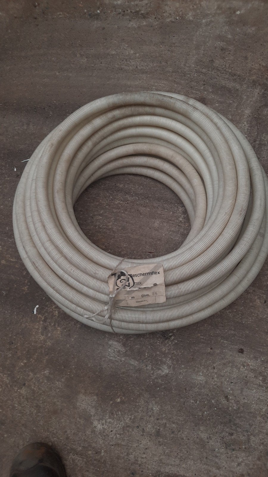 Beschermflex mantelbuis 24mm - Nieuw, Ophalen, Nieuw, Overige typen