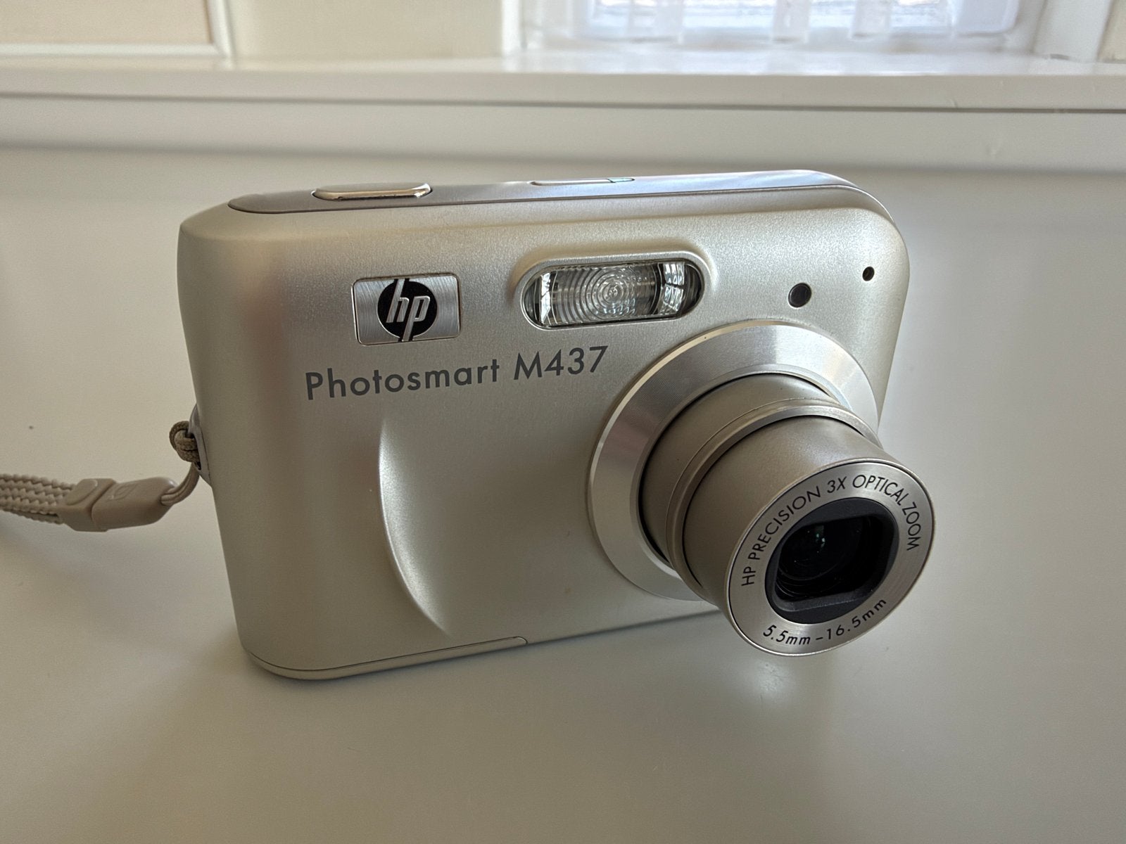 HP Photosmart M437 Compactcamera met Tas en Kabel, Audio, Tv en Foto, Ingebouwde flitser, Gebruikt, Ophalen of Verzenden, 4 t/m 7 keer