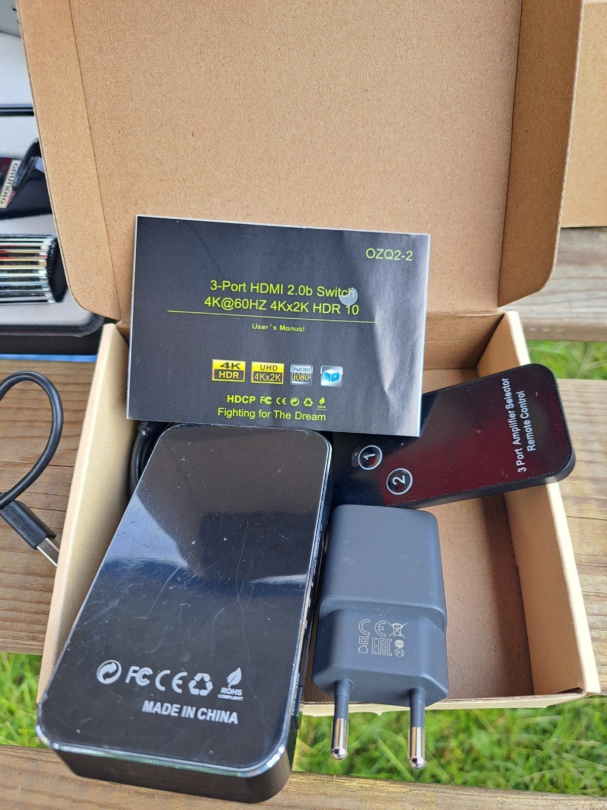 HDMI Schakelaar 3 in 1 uit met Voeding en Afstandsbediening, Ophalen, Nieuw