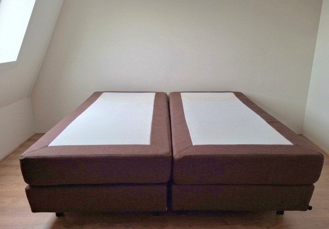 Auping Kiruna Sami Deluxe Boxspring, Huis en Inrichting, Ophalen, Gebruikt, Bruin, Tweepersoons