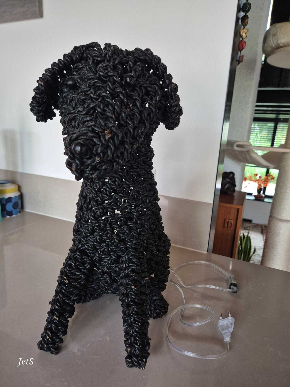 Zwarte rieten lamp in hondenvorm, Gebruikt, Natuurlijk materiaal, Zwart, E27 (groot)