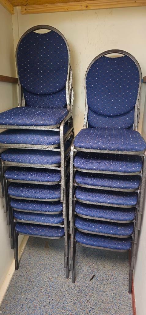 17 Stapelstoelen | Stack chairs | professioneel stapelbaar, Ophalen, Campingstoel