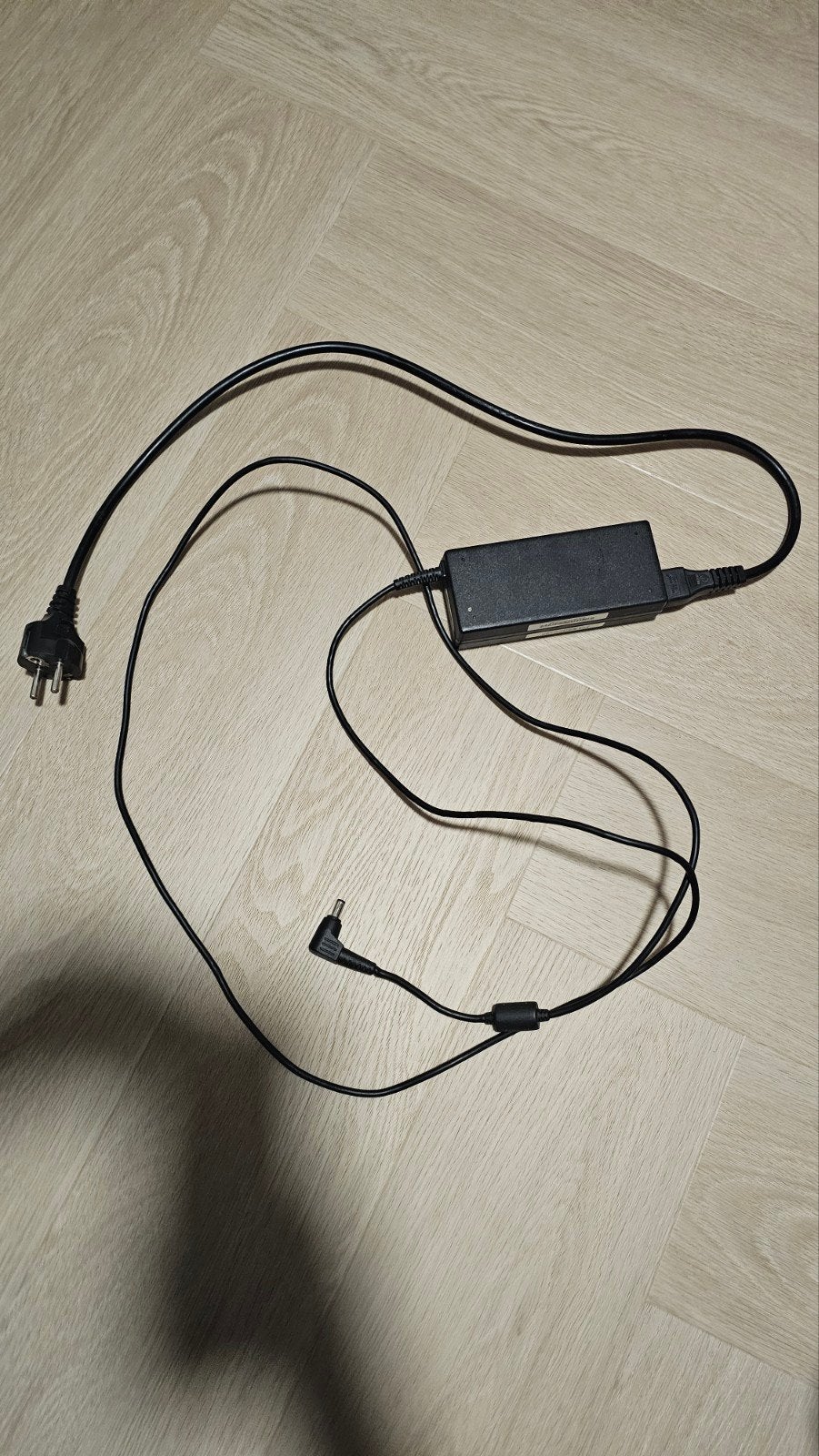 ASUS AC/DC Adapter 19V 3.42A (65W) - Oplader, Computers en Software, Ophalen of Verzenden, Gebruikt, ASUS