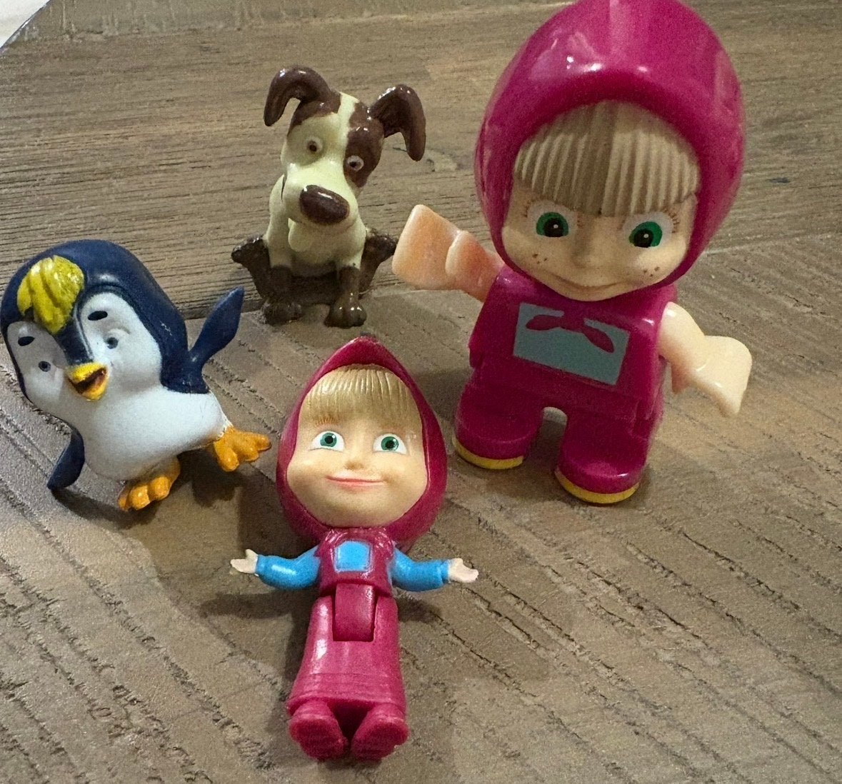 Masha en de Beer poppetjes met speelhuisje, Kinderen en Baby's, Verzenden, Gebruikt