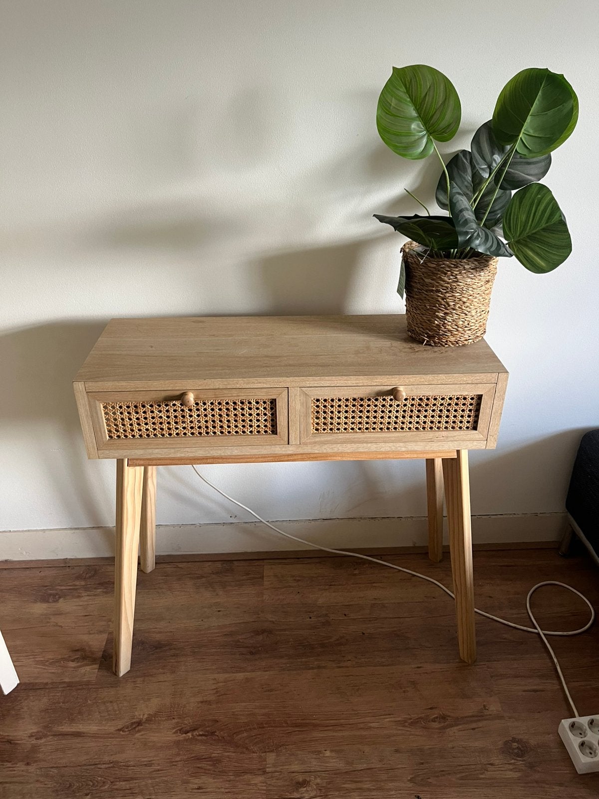 Sidetable / houtenkastje, Ophalen, 50 tot 100 cm, Zo goed als nieuw, 25 tot 50 cm