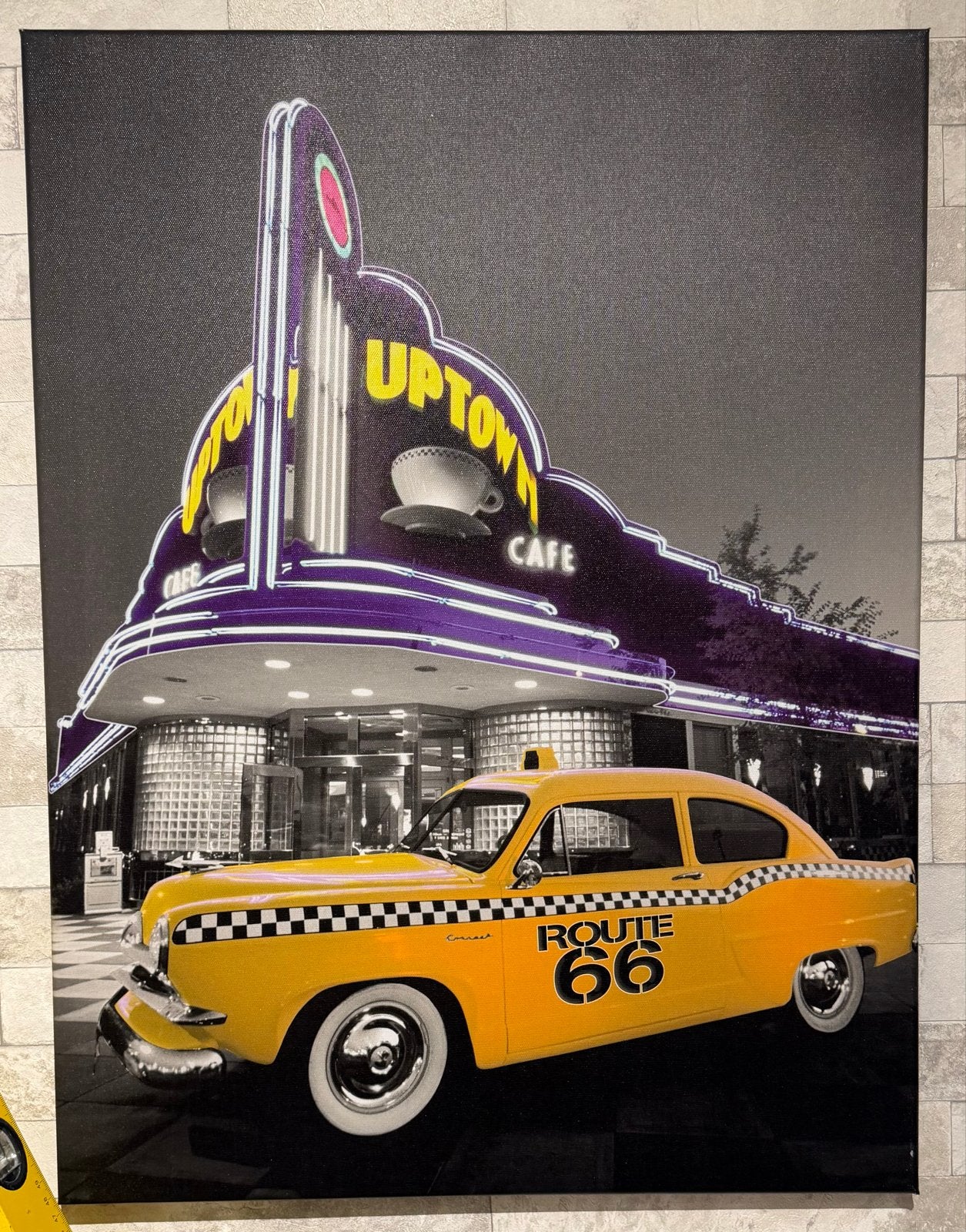 Canvas Schilderij Uptown Cafe Route 66 Taxi, Minder dan 50 cm, 50 tot 75 cm, Ophalen of Verzenden, Zo goed als nieuw