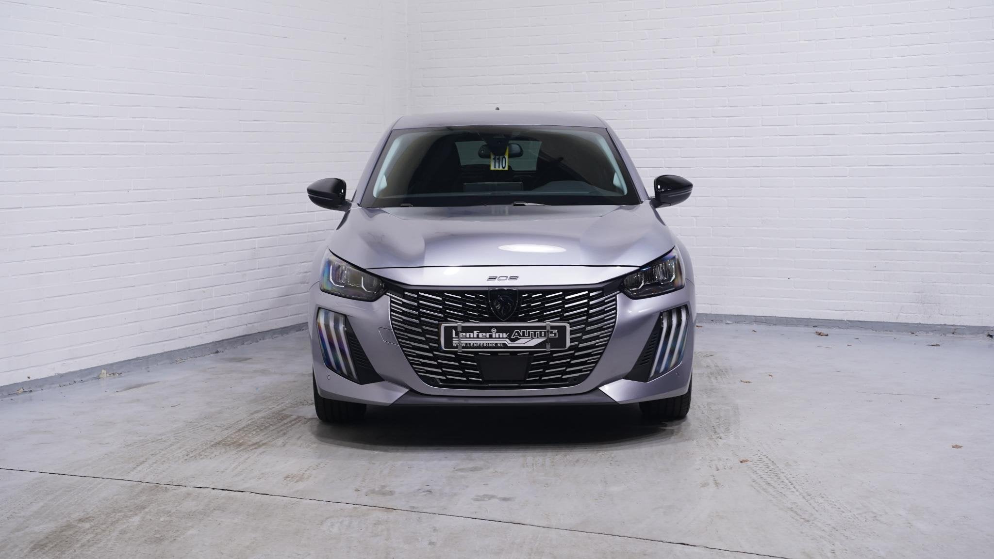 Peugeot 208 1.2 Hybrid 100 e-DCS6 Allure Apple Carplay/Andro, 1195 kg, Gebruikt, 1199 cc, Leder en Stof