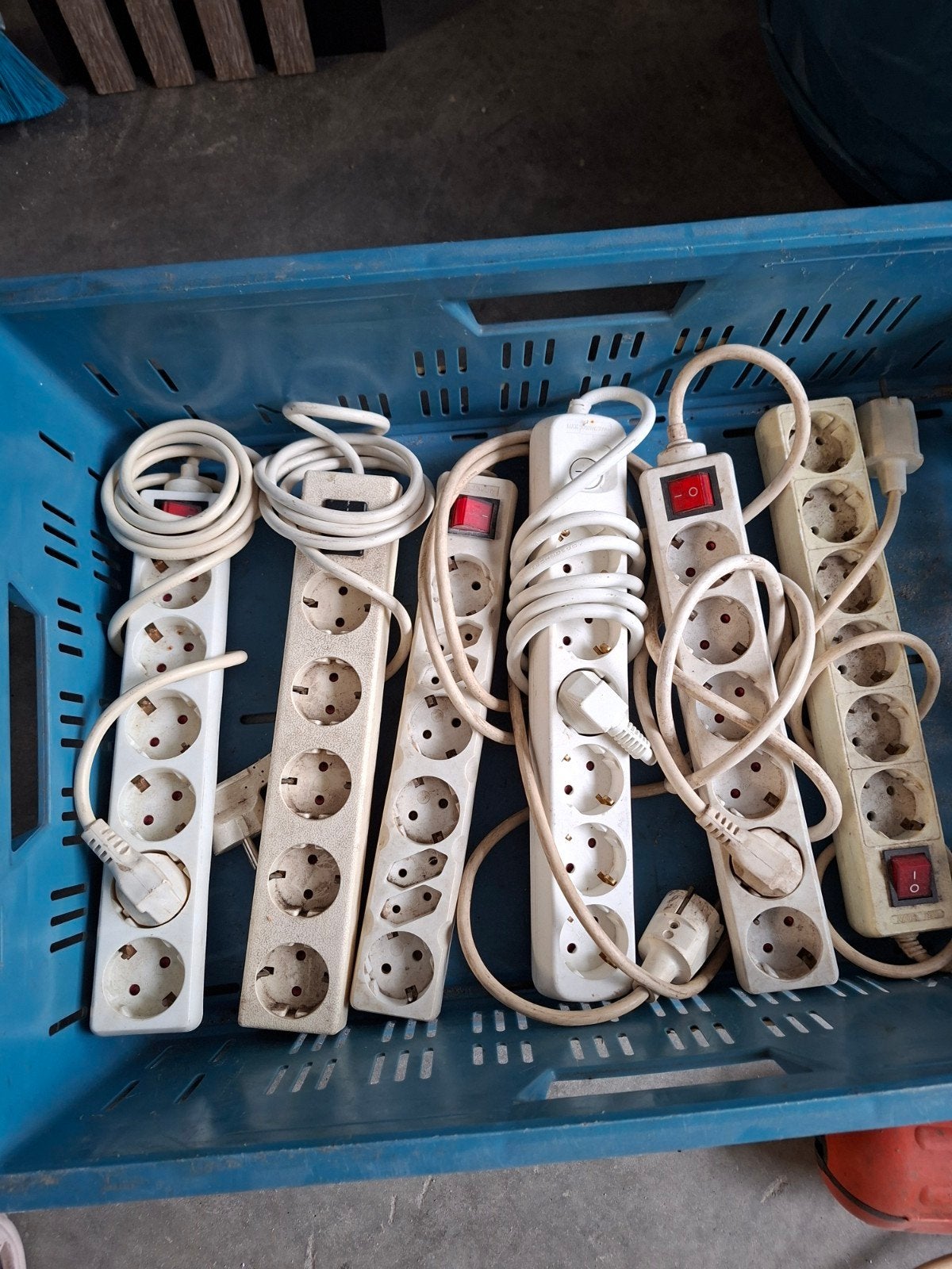 Stekkerdoos voor 6 stekkers, Ophalen of Verzenden