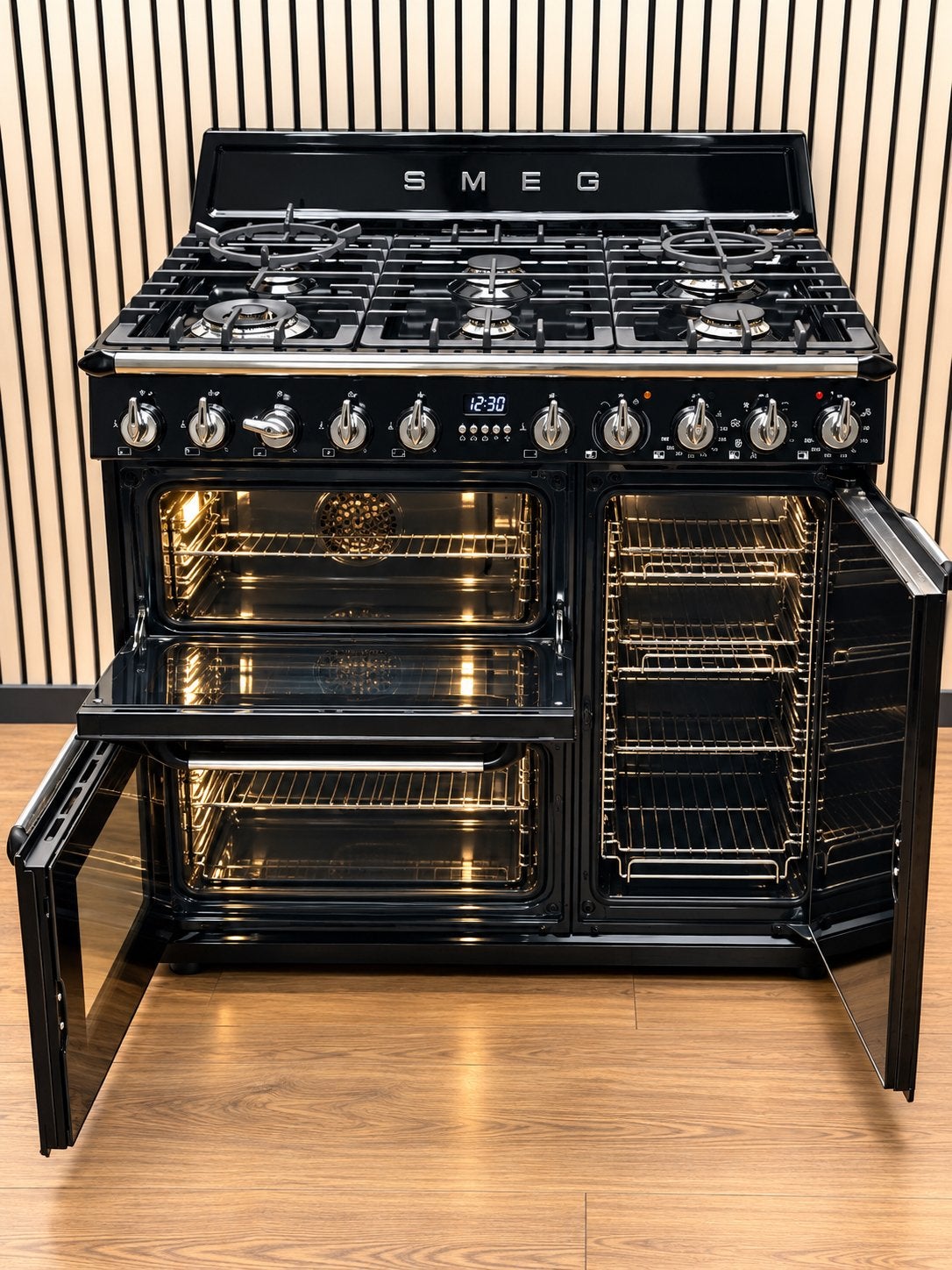 Luxe Smeg Victoria zwart hoogglans 6 pits met 3 ovens 90 cm, Fornello Esperta, Ophalen of Verzenden, Zo goed als nieuw, Energieklasse A of zuiniger