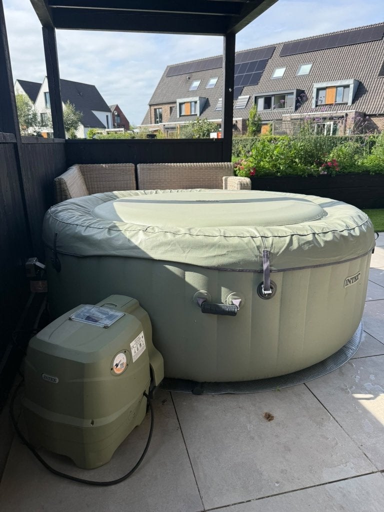 Jacuzzi, Ophalen, Zo goed als nieuw, Opblaasbaar
