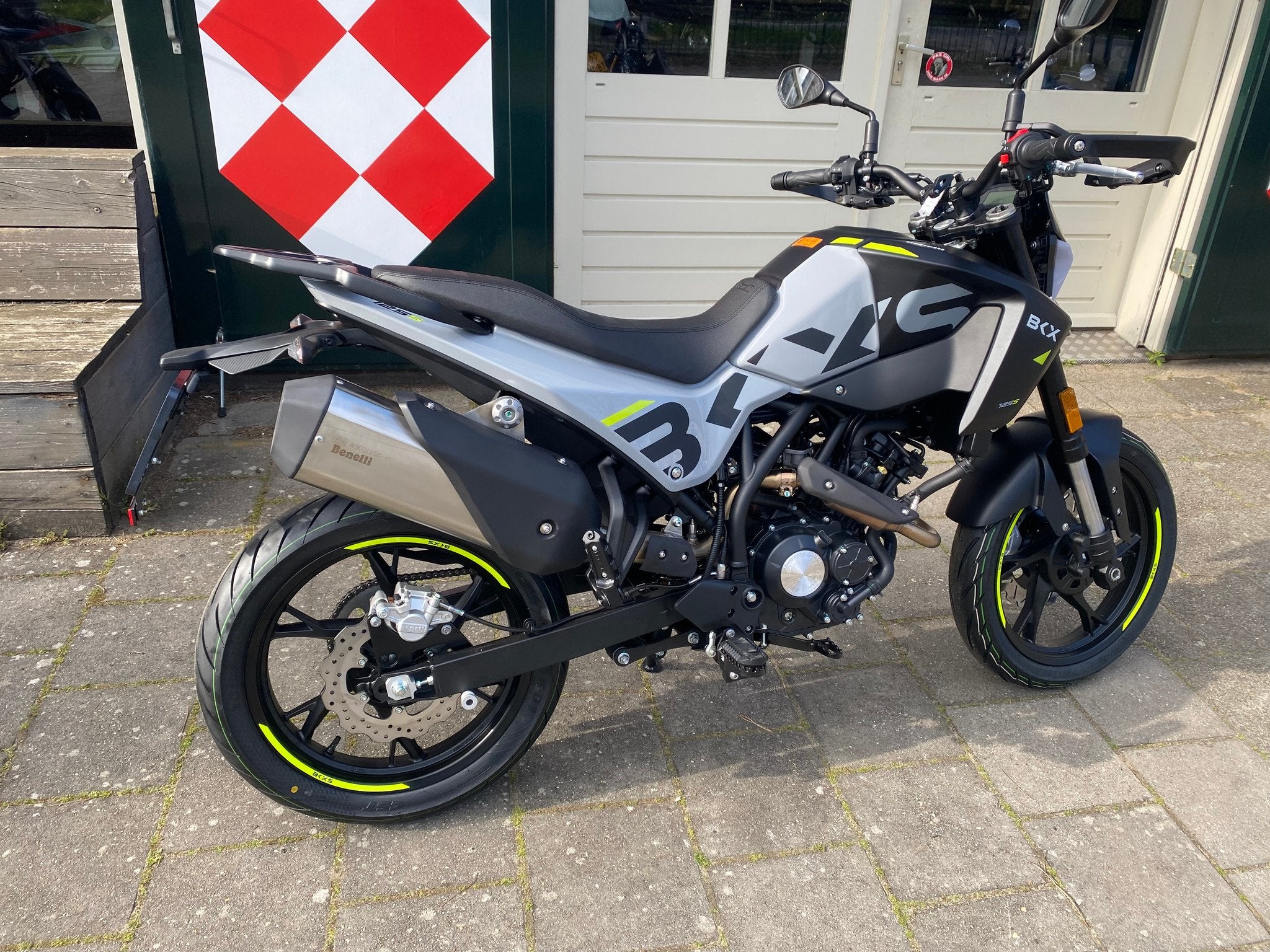 Benelli BKX 125 S ABS A1 (bj 2026), Nieuw, Strada Fornace Vecchia 30
61122  Pesaro, IT, Bedrijf, Support@benelli.com
