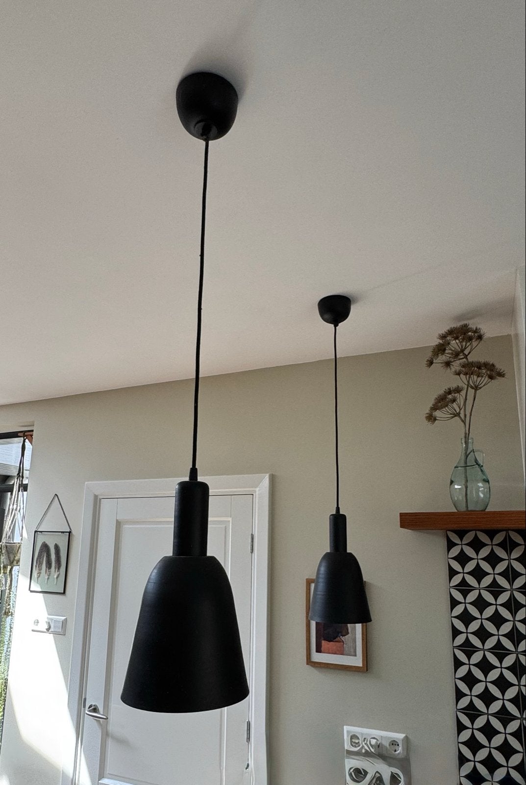 Set van 2 zwarte hanglampen - Modern en stijlvol, Ophalen of Verzenden, Zo goed als nieuw, Metaal, E27 (groot)
