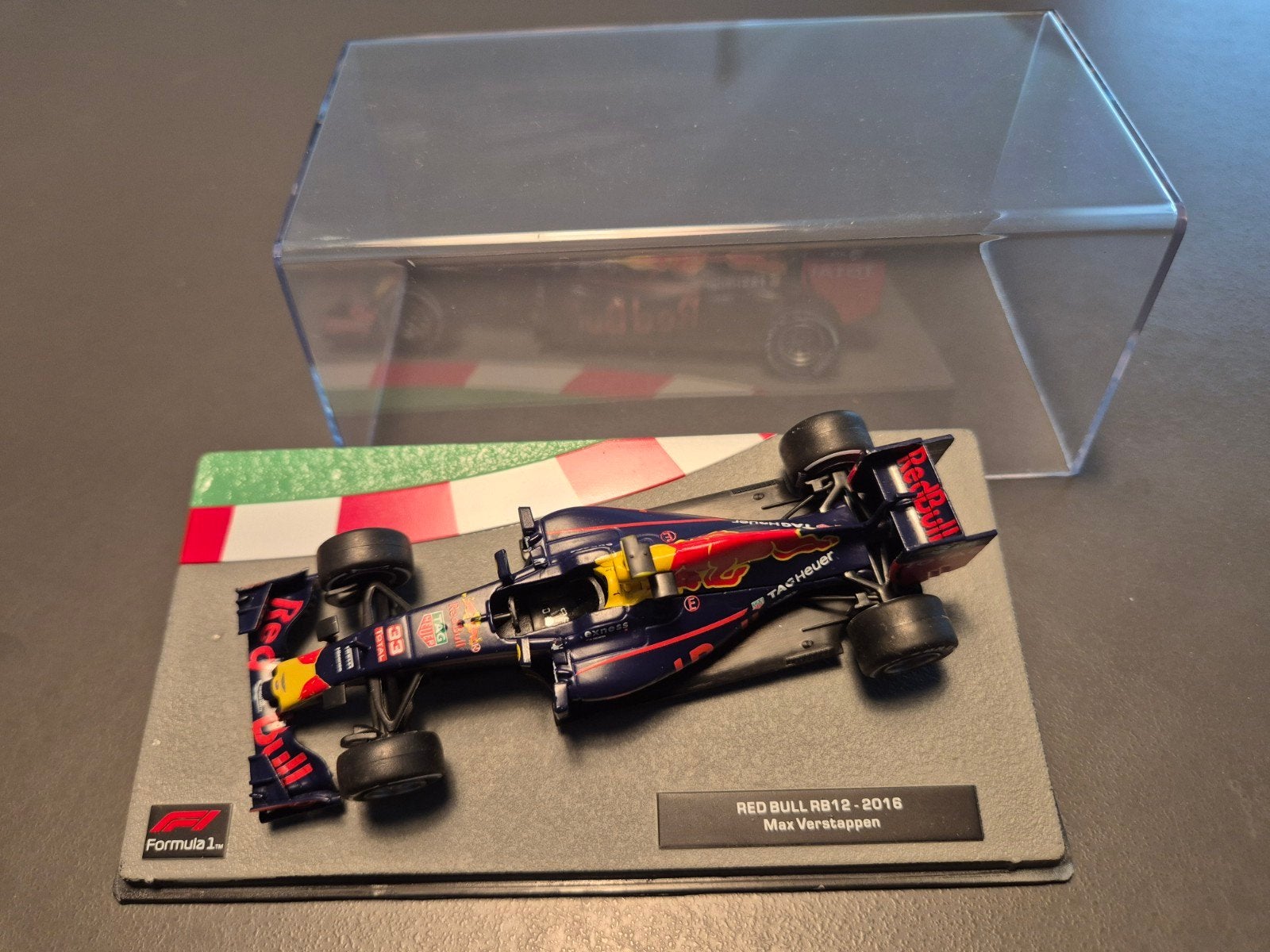 Red Bull RB12 2016 Max Verstappen / Atlas 1:43, Ophalen of Verzenden, Zo goed als nieuw, Auto