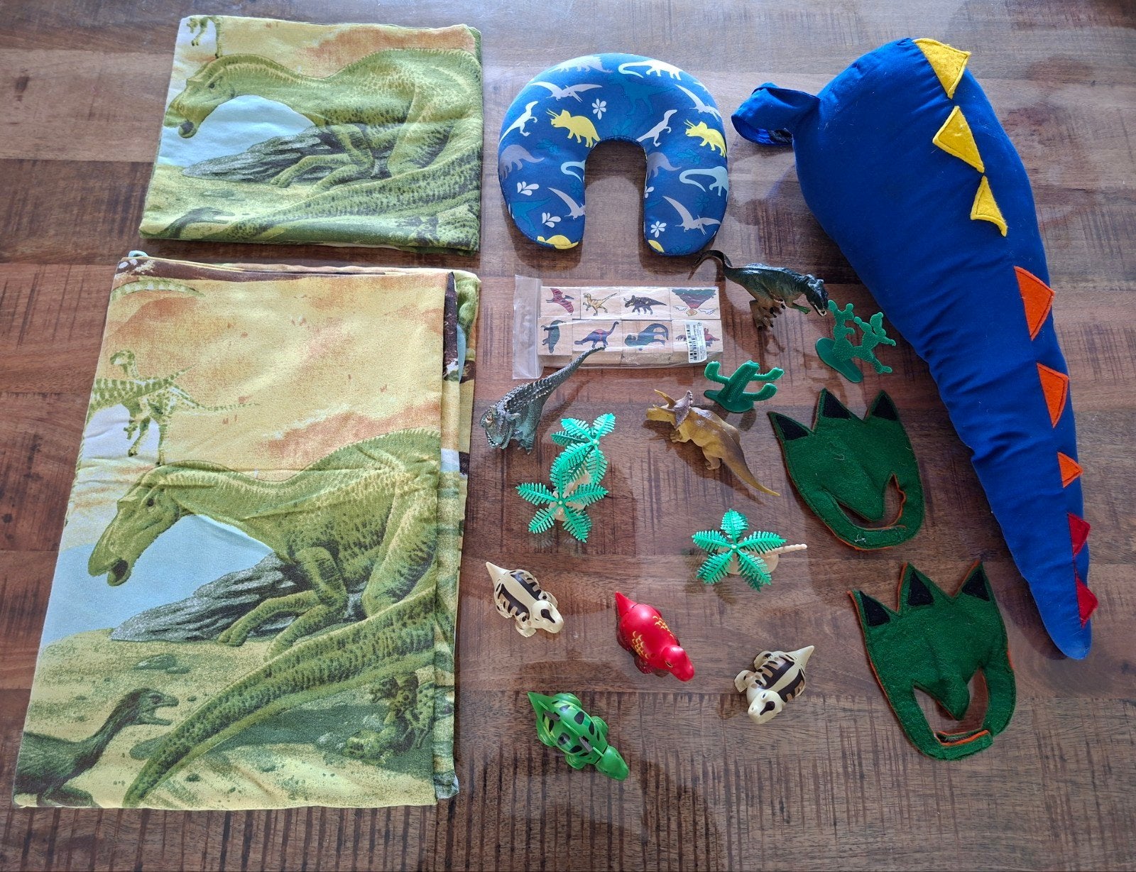 Dino Themapakket: Dekbedhoes, Verkleedspullen, Speelgoed, Ophalen of Verzenden, Gebruikt, Jongen of Meisje
